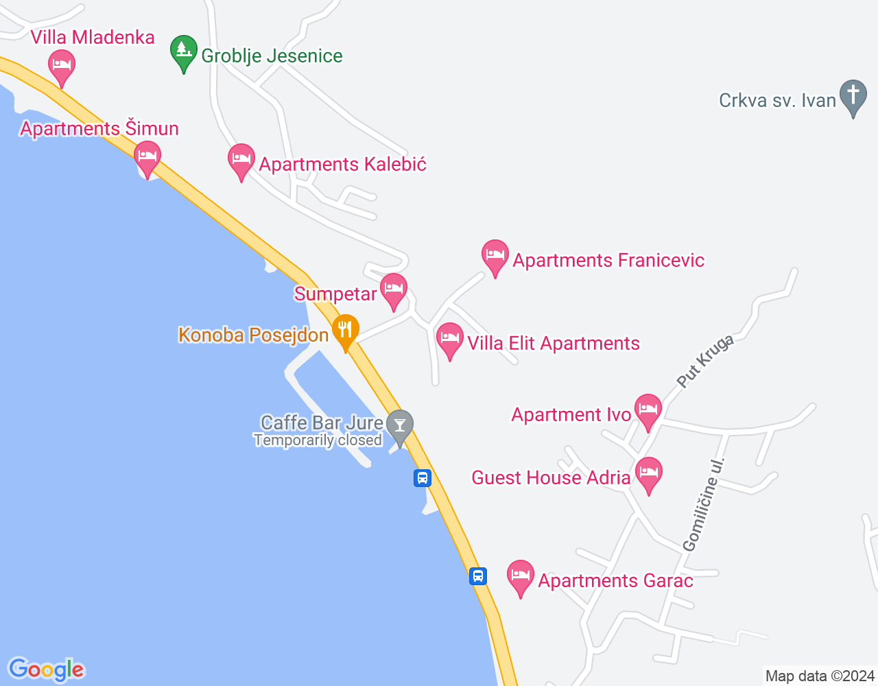 Nearby it is possible to find bars and restaurants, grocery stores, bakery and beach. Everything is on walking distance. - 43.45119331 16.62750175